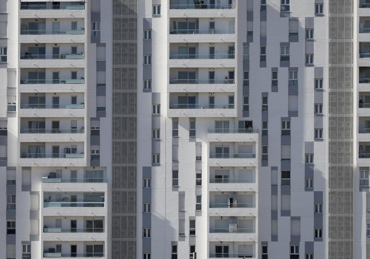 Imagen de archivo de nuevos edificios ubicados en Valencia