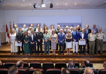 Tolón entrega condecoraciones al Mérito de Protección Civil y pone rostro «a nuestros héroes anónimos»