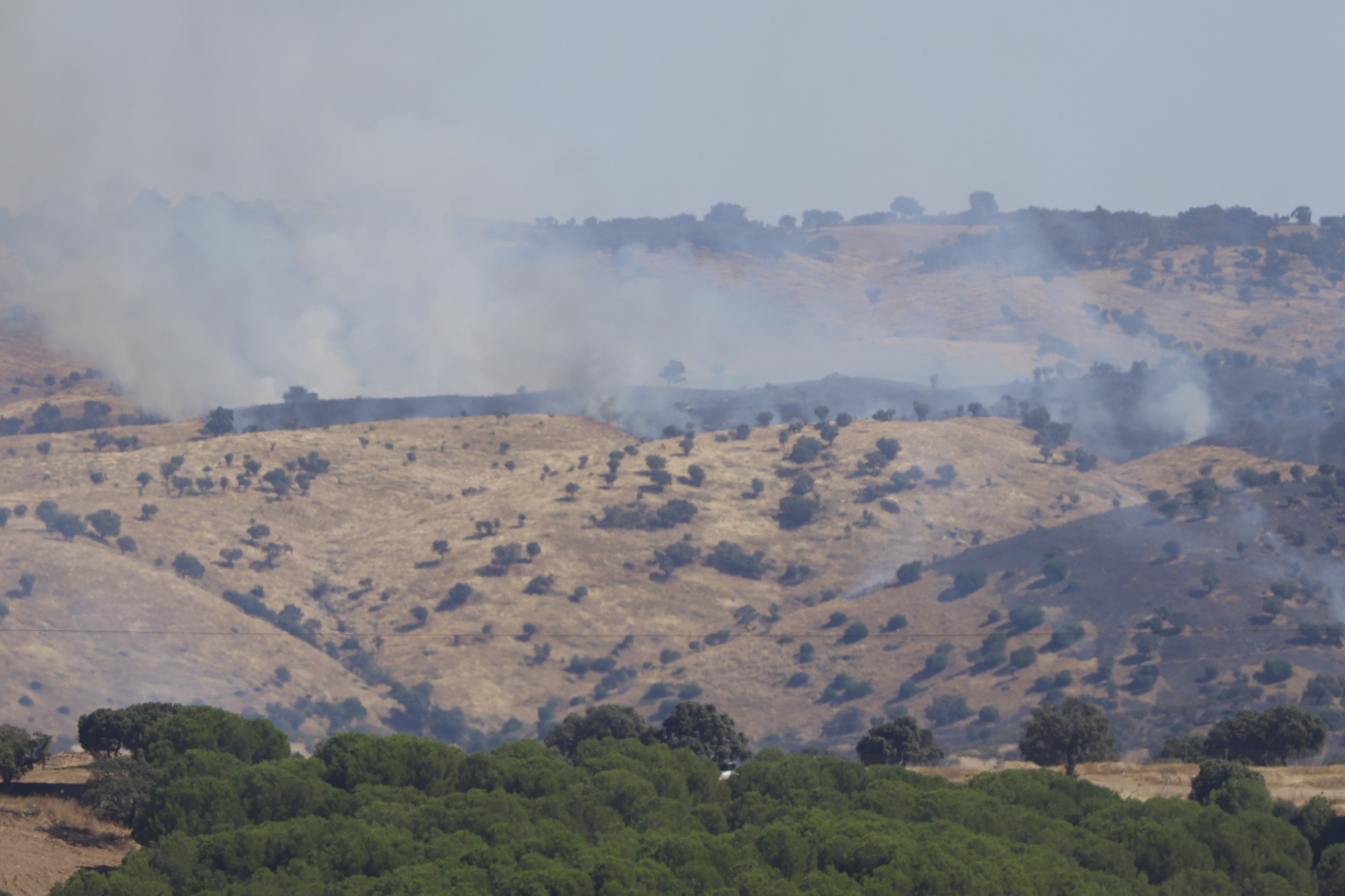La lucha del operativo del Infoca con el complejo incendio de Obejo, en imágenes