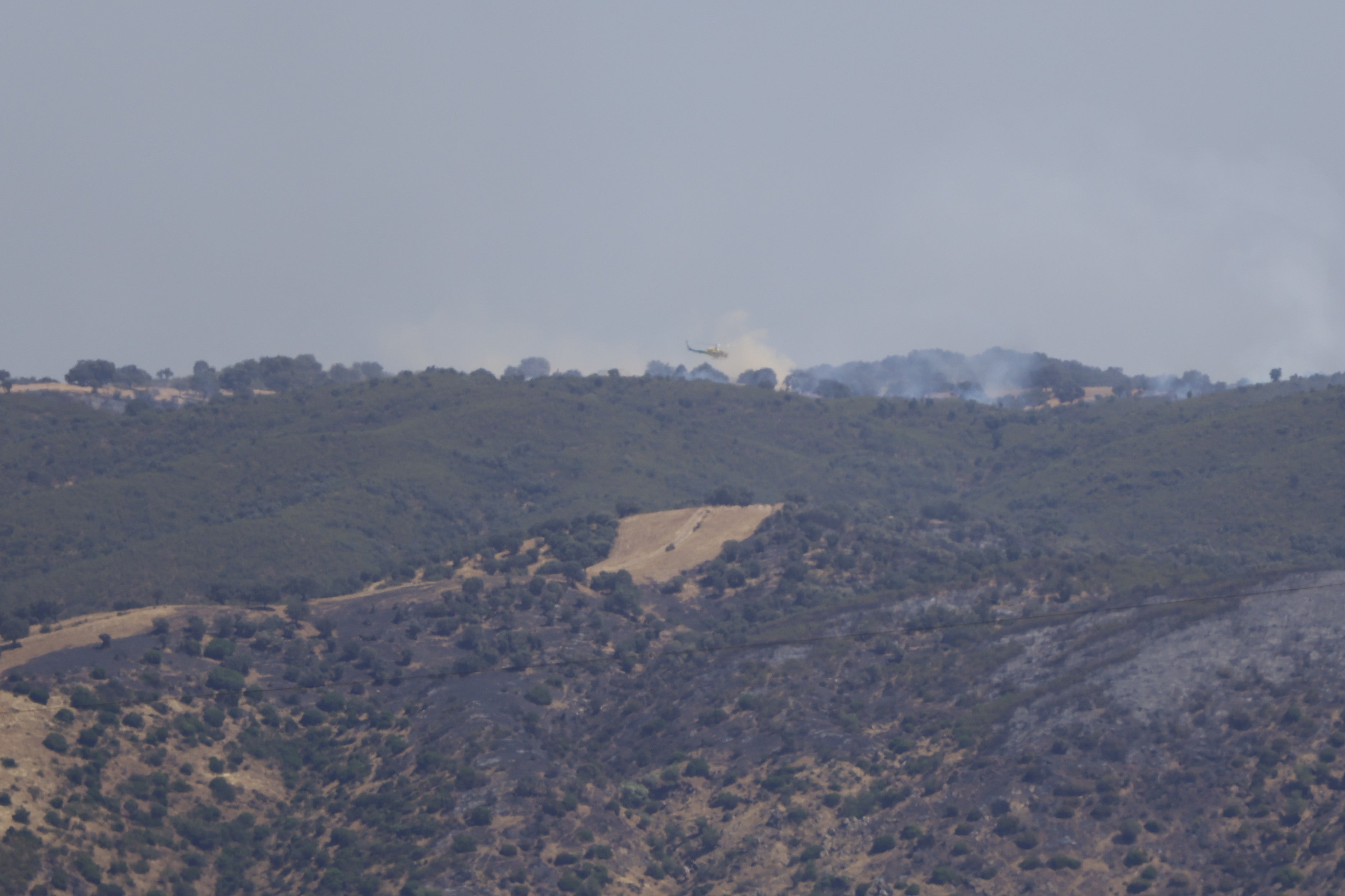 La lucha del operativo del Infoca con el complejo incendio de Obejo, en imágenes