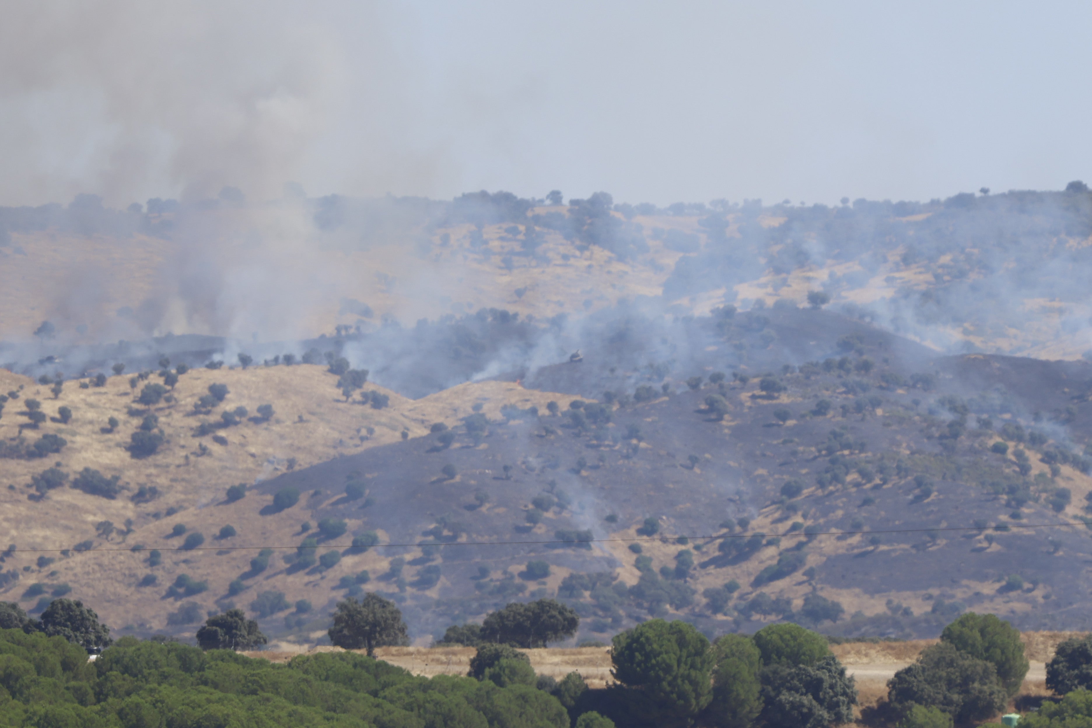 La lucha del operativo del Infoca con el complejo incendio de Obejo, en imágenes