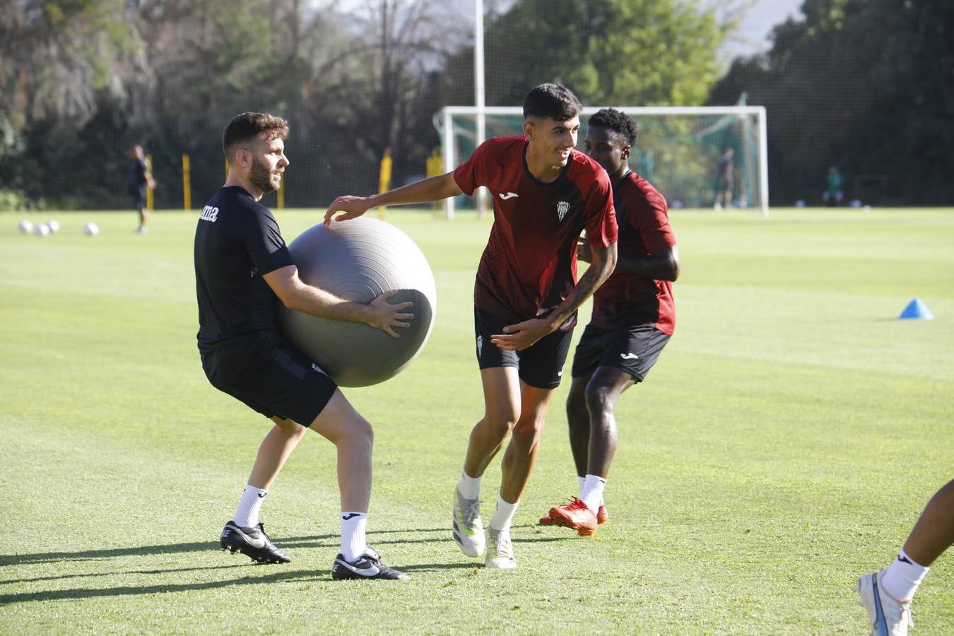 Las mejores imágenes del primer entrenamiento de pretemporada del Córdoba CF