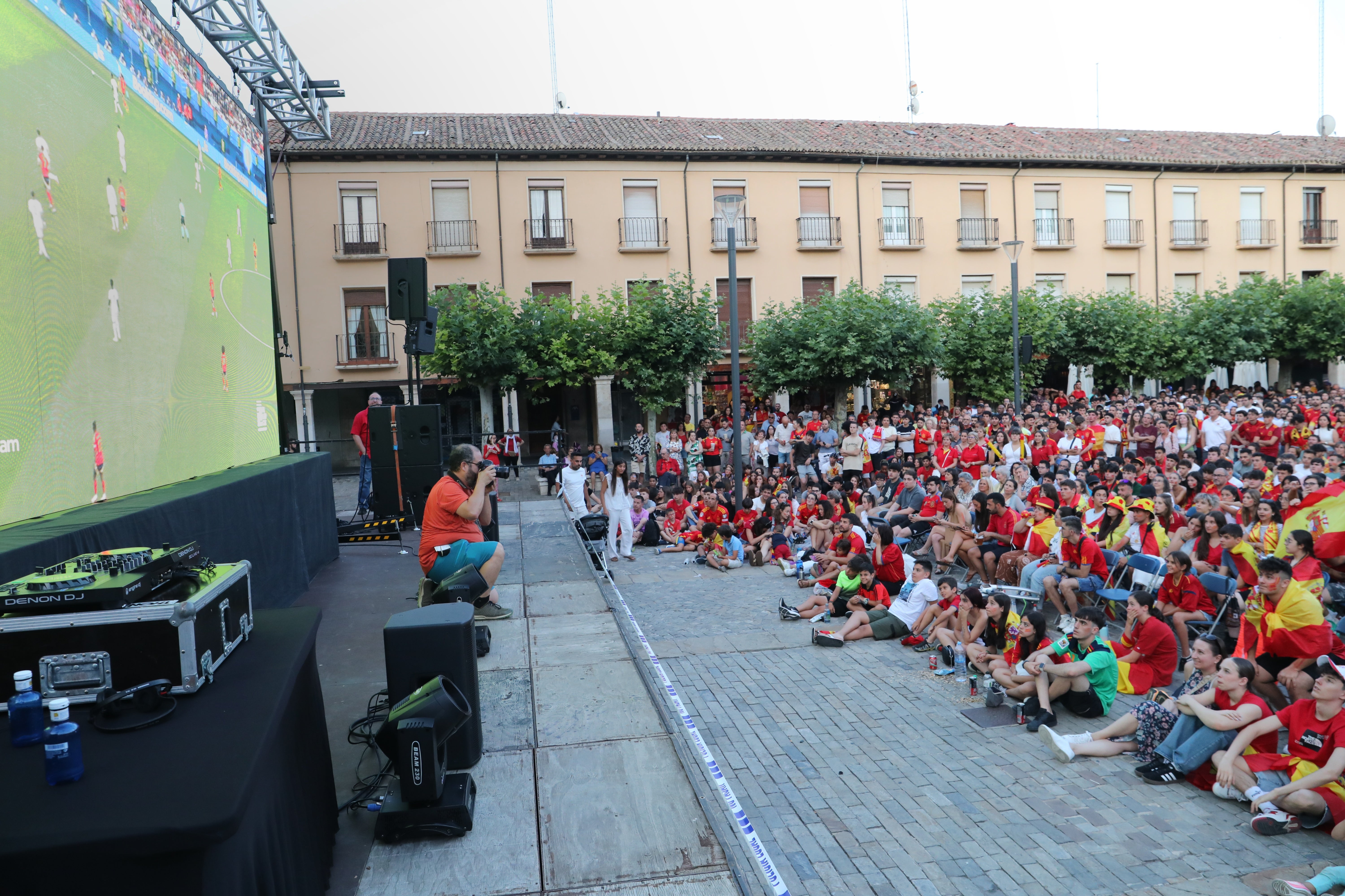 Pantalla gigante en la Plaza Mayor de Palencia