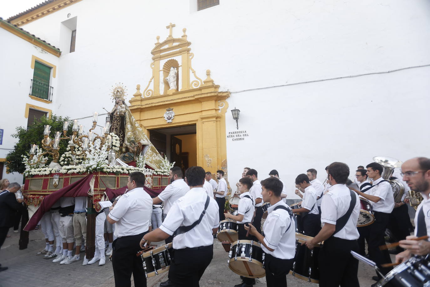 La elegante procesión del Carmen de Puerta Nueva en Córdoba, en imágenes