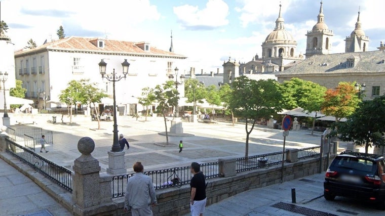 La plaza de la Constitución de San Lorenzo de El Escorial