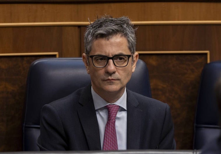 Bolaños denuncia una «persecución cruel» contra Begoña Gómez en un «proceso judicial plagado de mentiras»