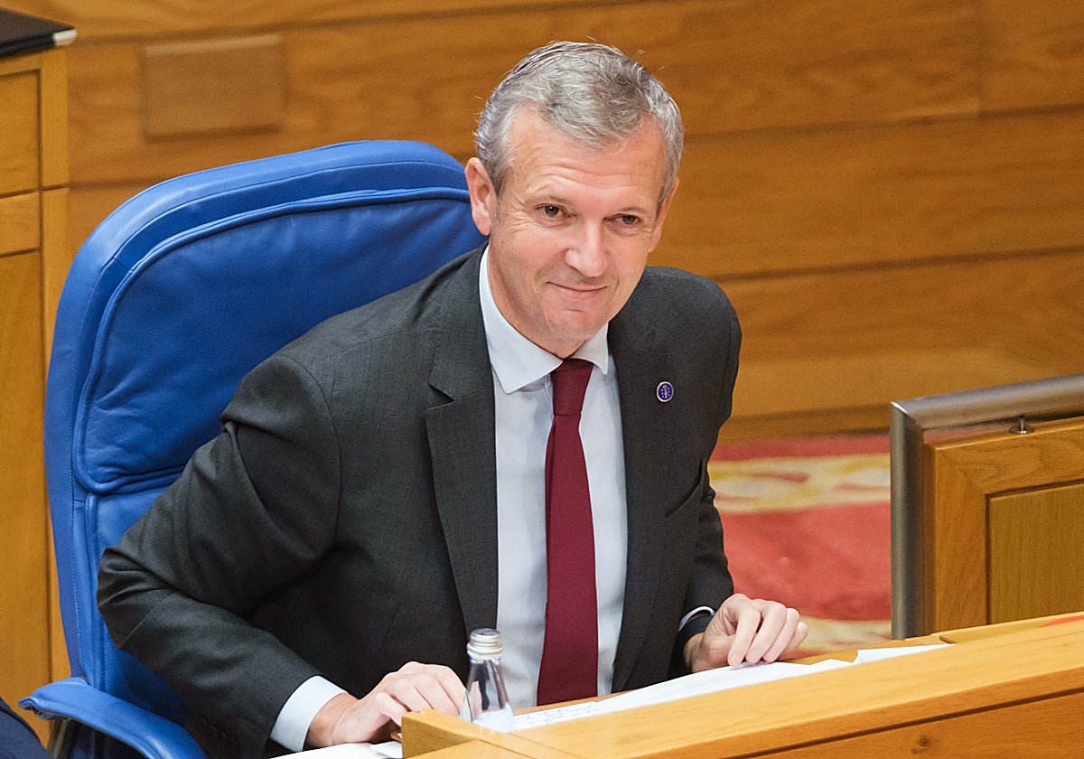 Rueda, en su escaño del Parlamento gallego, en imagen de archivo