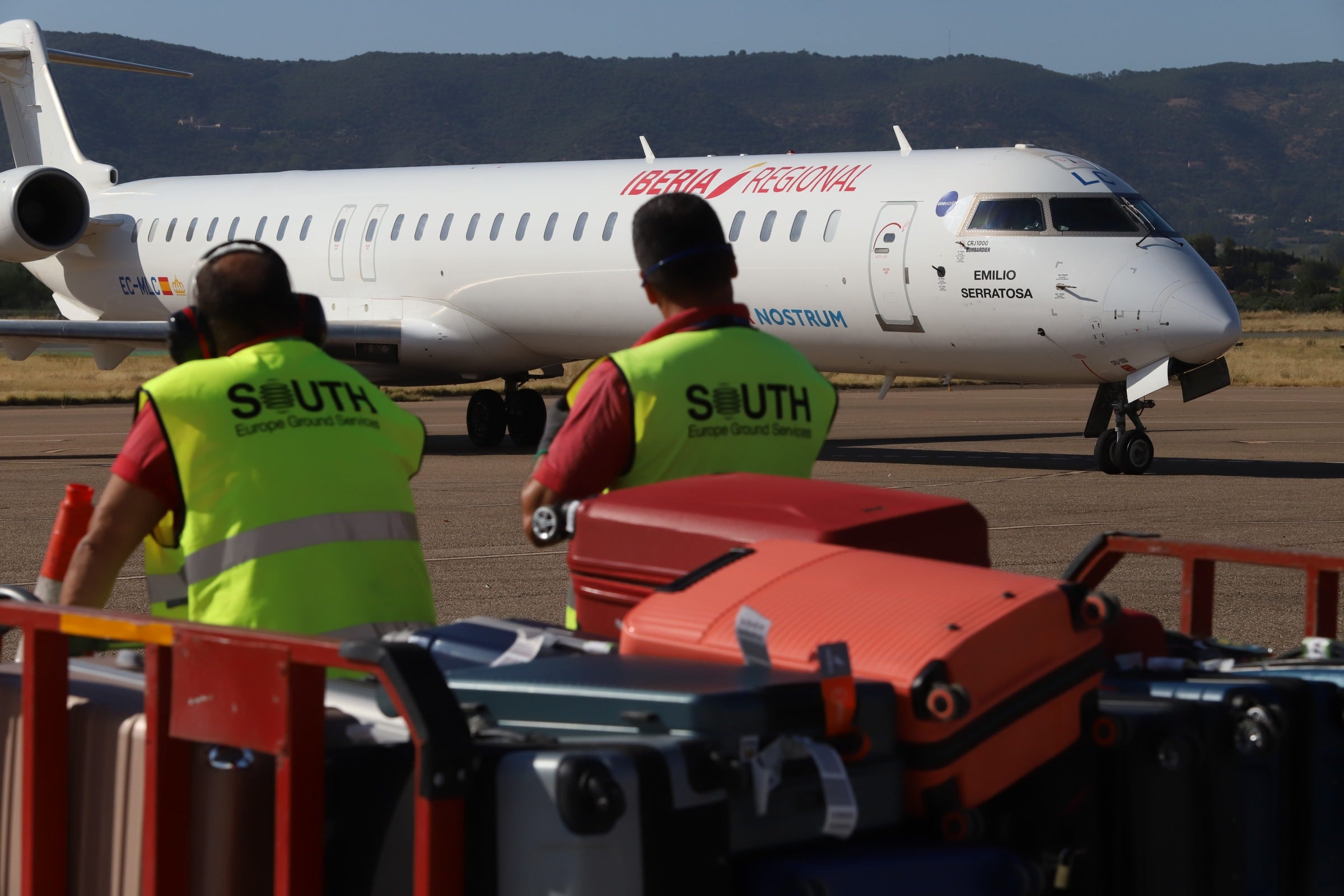 El estreno del vuelo entre Córdoba y Gran Canaria, en imágenes