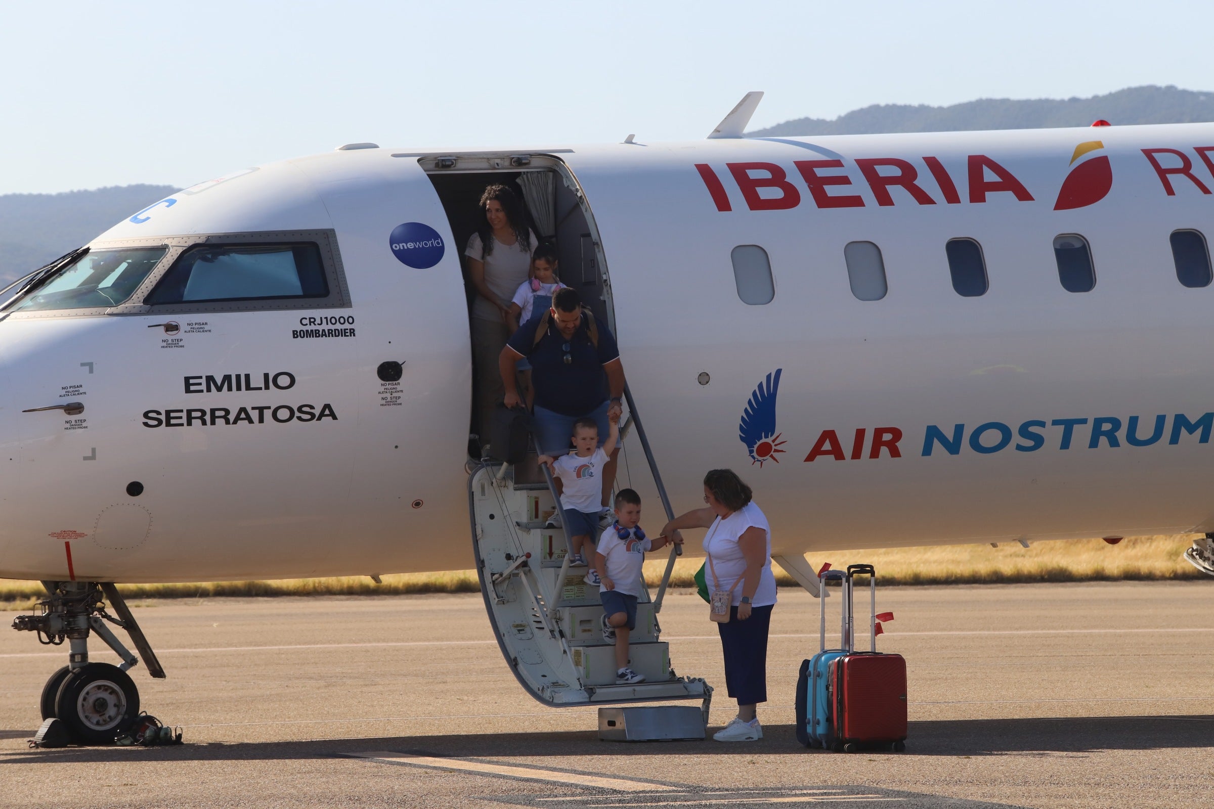 El estreno del vuelo entre Córdoba y Gran Canaria, en imágenes