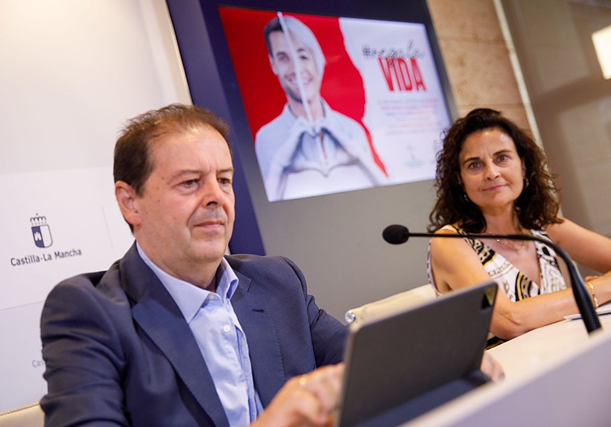 Ibrahim Hernández y María José Sánchez Carretero en la rueda de prensa