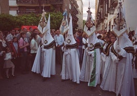 Los cuatro banderines de la Paz de Córdoba, permanentes desde el primer año