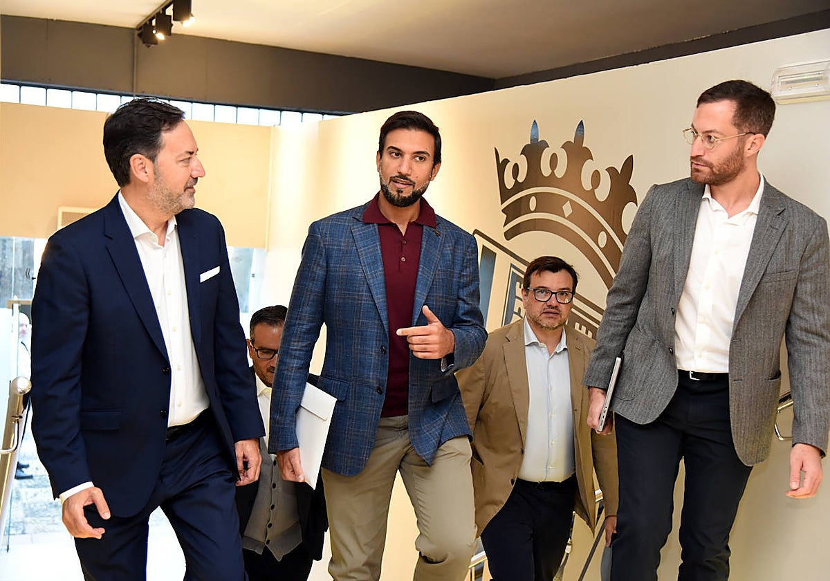 El Consejo de Administración del Córdoba CF durante una reunión en El Arcángel