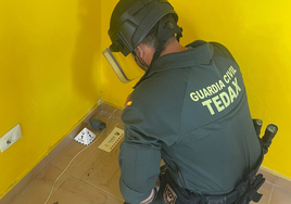 La Guardia Civil desactiva una granada militar encontrada en la boardilla de una vivienda familiar en Gran Canaria