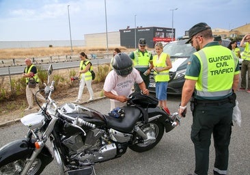 Tolón, presente en un control: «La prevención, la información y el control, claves para prevenir accidentes de motoristas»