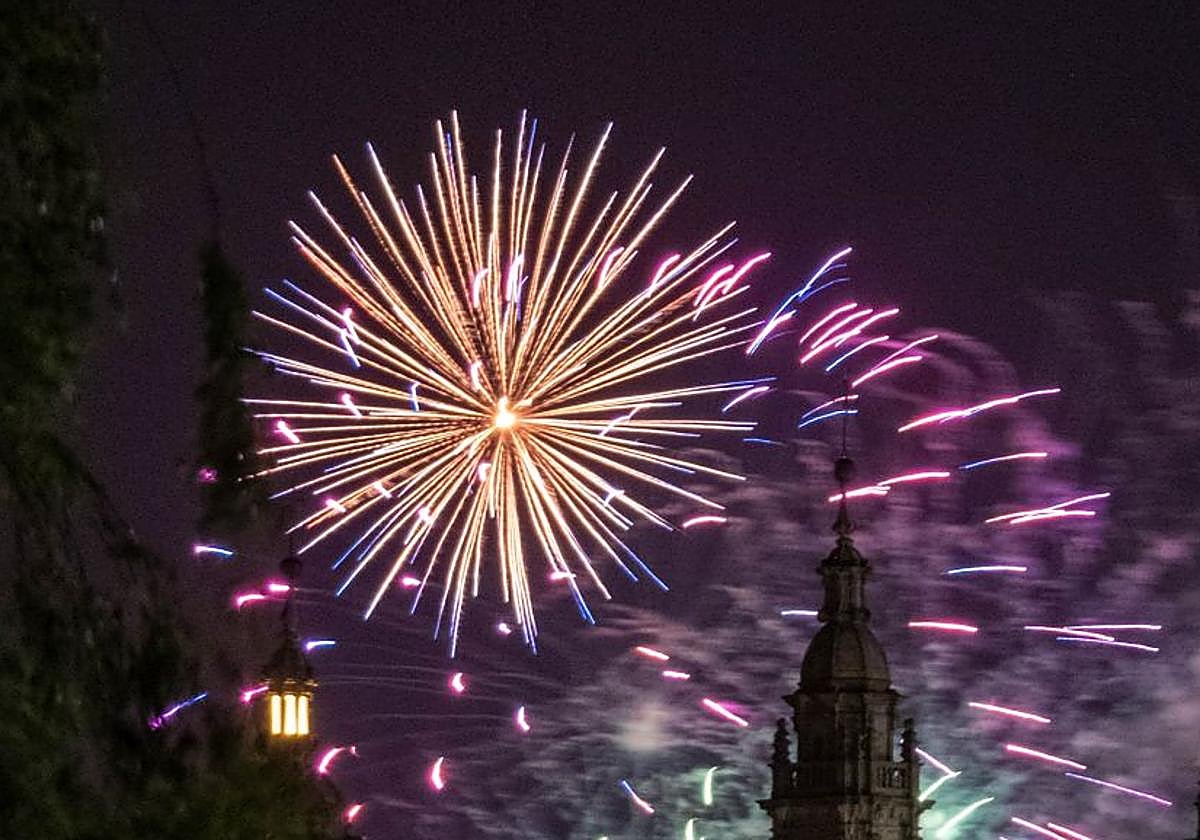 Un pueblo de Galicia cancela los fuegos artificiales durante sus fiestas para «ponerse al lado de los que lo pasan mal por el ruido»