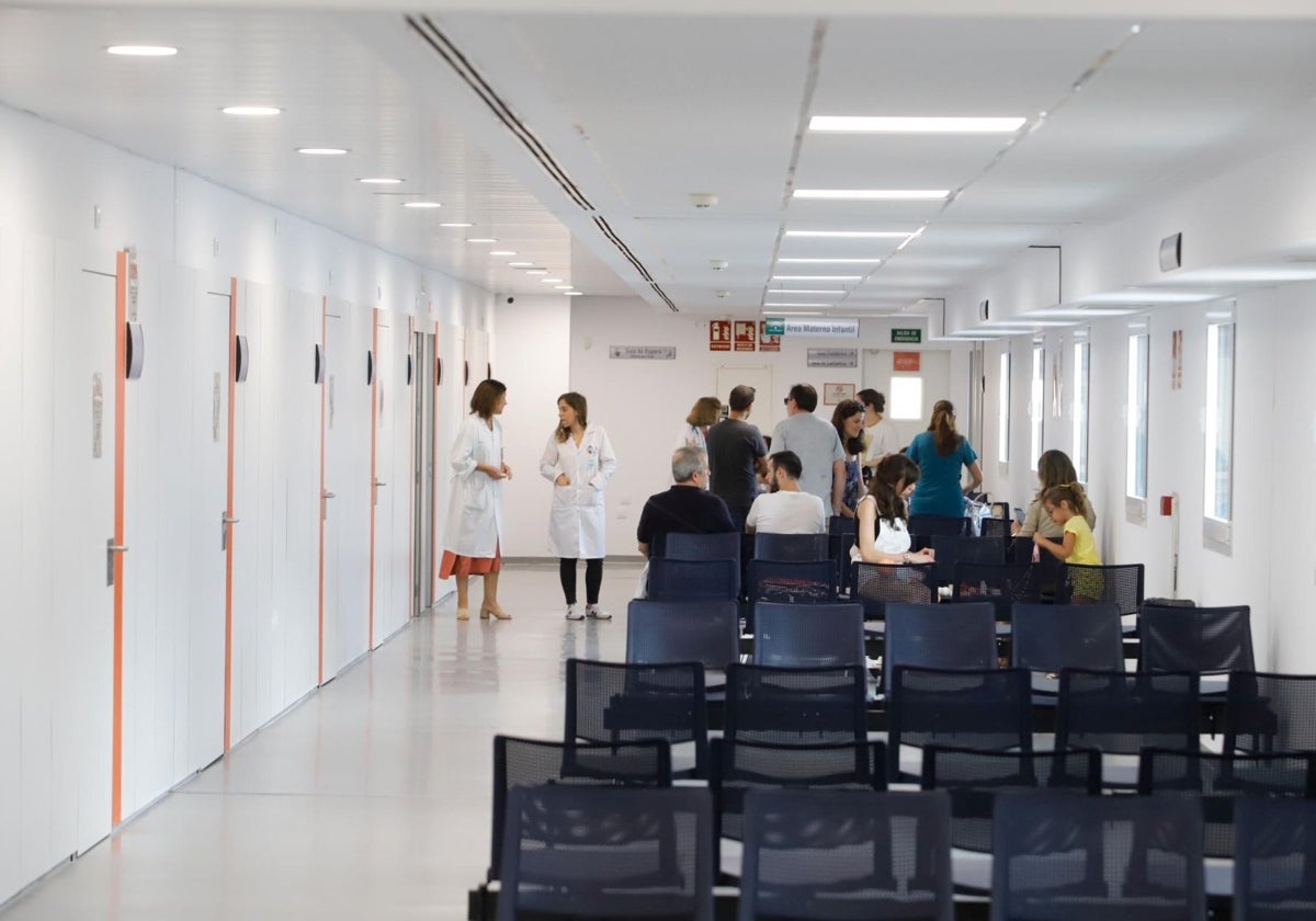 Sala de espera en el centro de salud de avenida de América