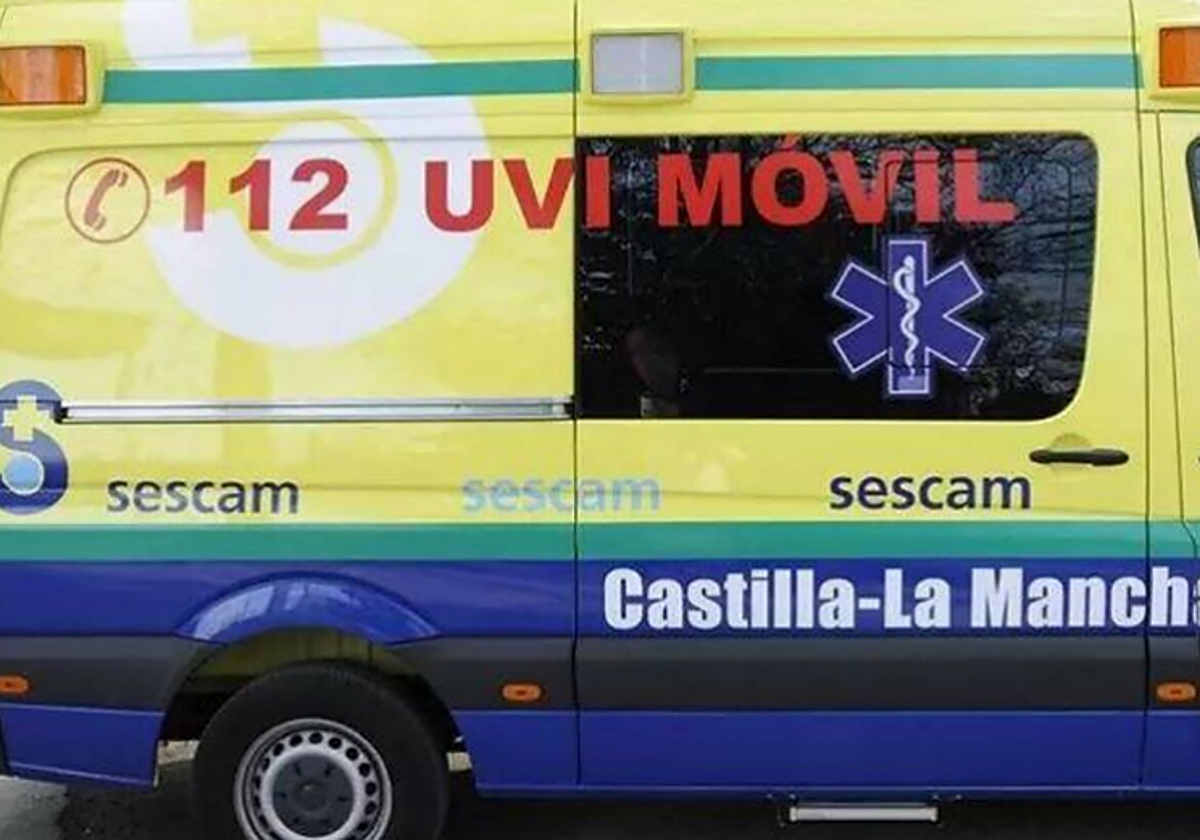 Una ambulancia de Castilla-La Mancha.