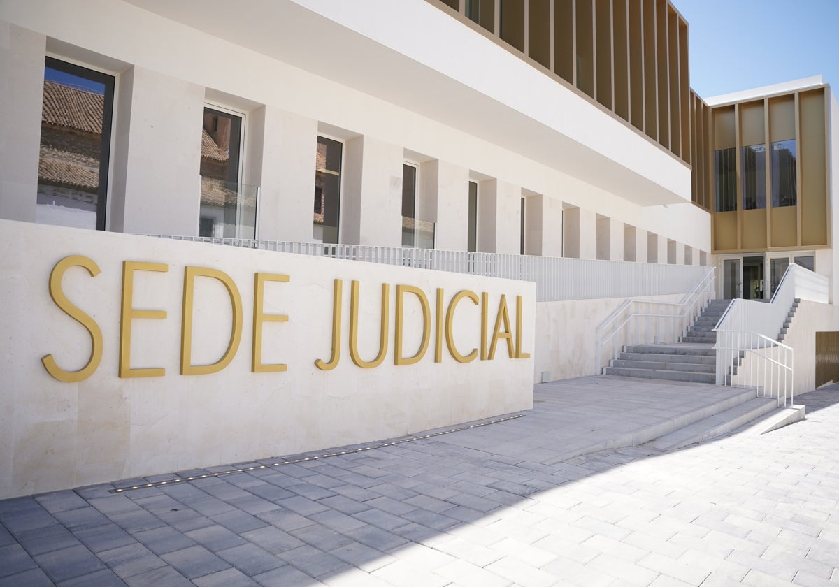 Imagen del exterior de la nueva sede judicial de Lucena