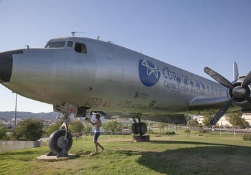 Adiós al avión cultural: historia de 13 años de vuelo a ninguna parte