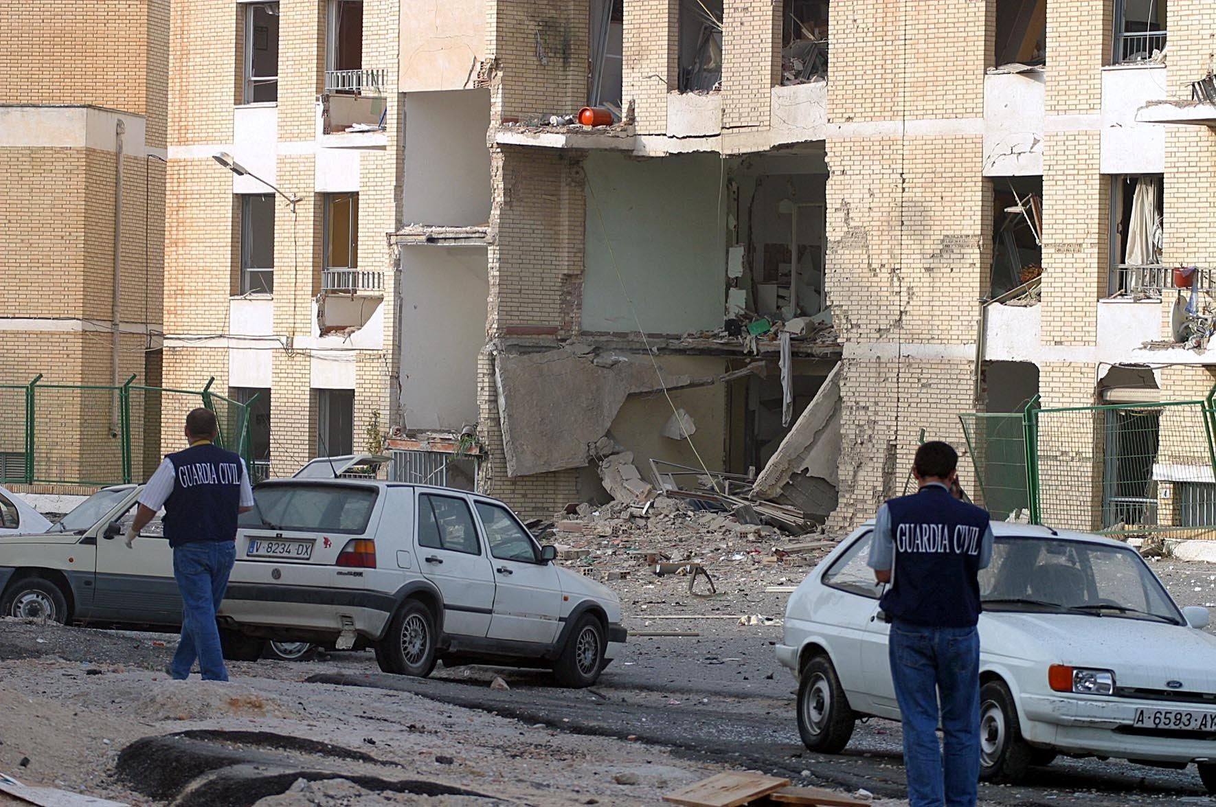 Los restos del atentado de Santa Pola, imagen archivo