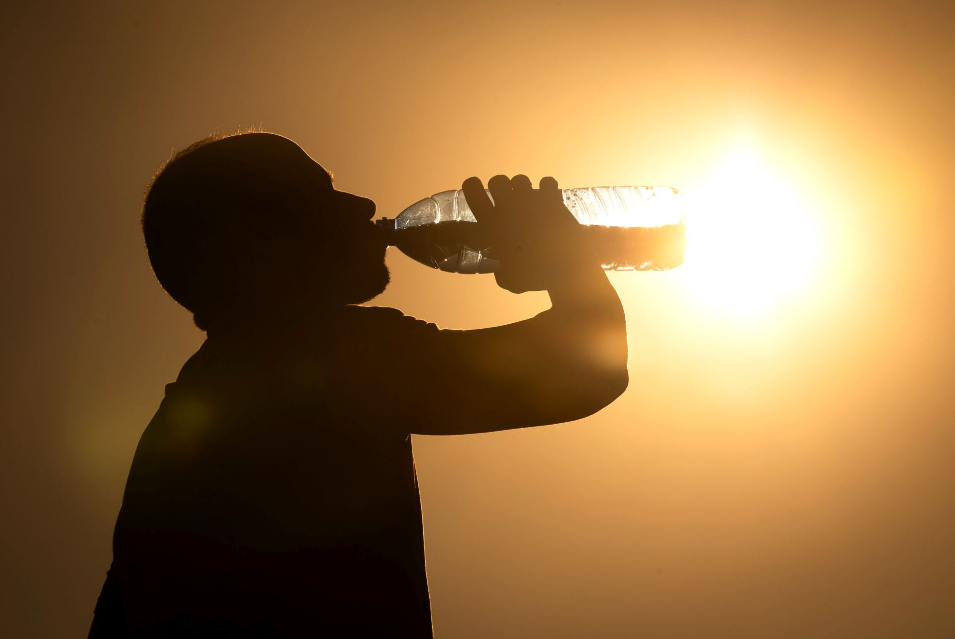 La nueva ola de calor fuerza a prohibir barbacoas, fuegos artificiales y el uso de maquinaria en Castilla y León