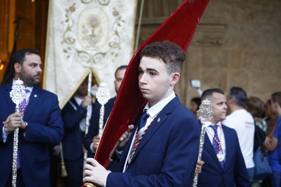 Fotos: La elegante procesión de San Lorenzo por las calles de su barrio en Córdoba