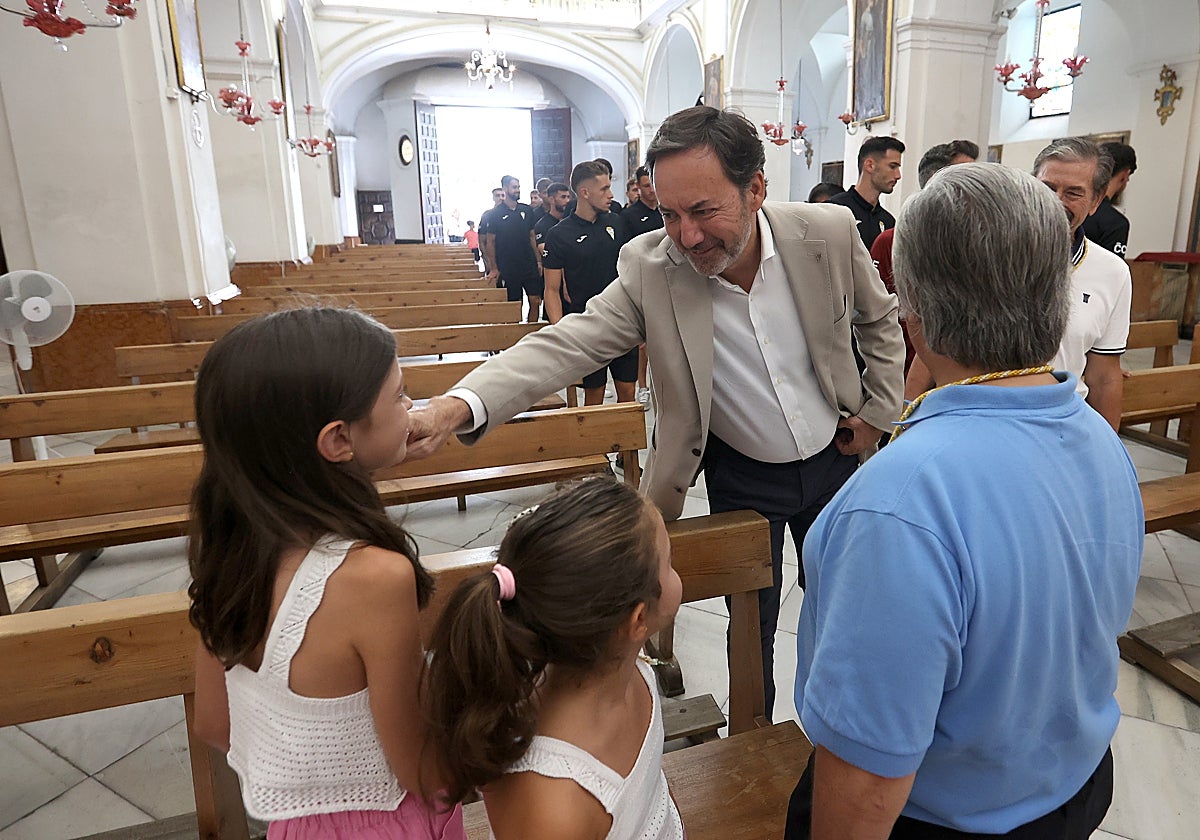 El CEO del Córdoba, Antonio Fernández Monterubio en la iglesia del Juramento de San Rafael