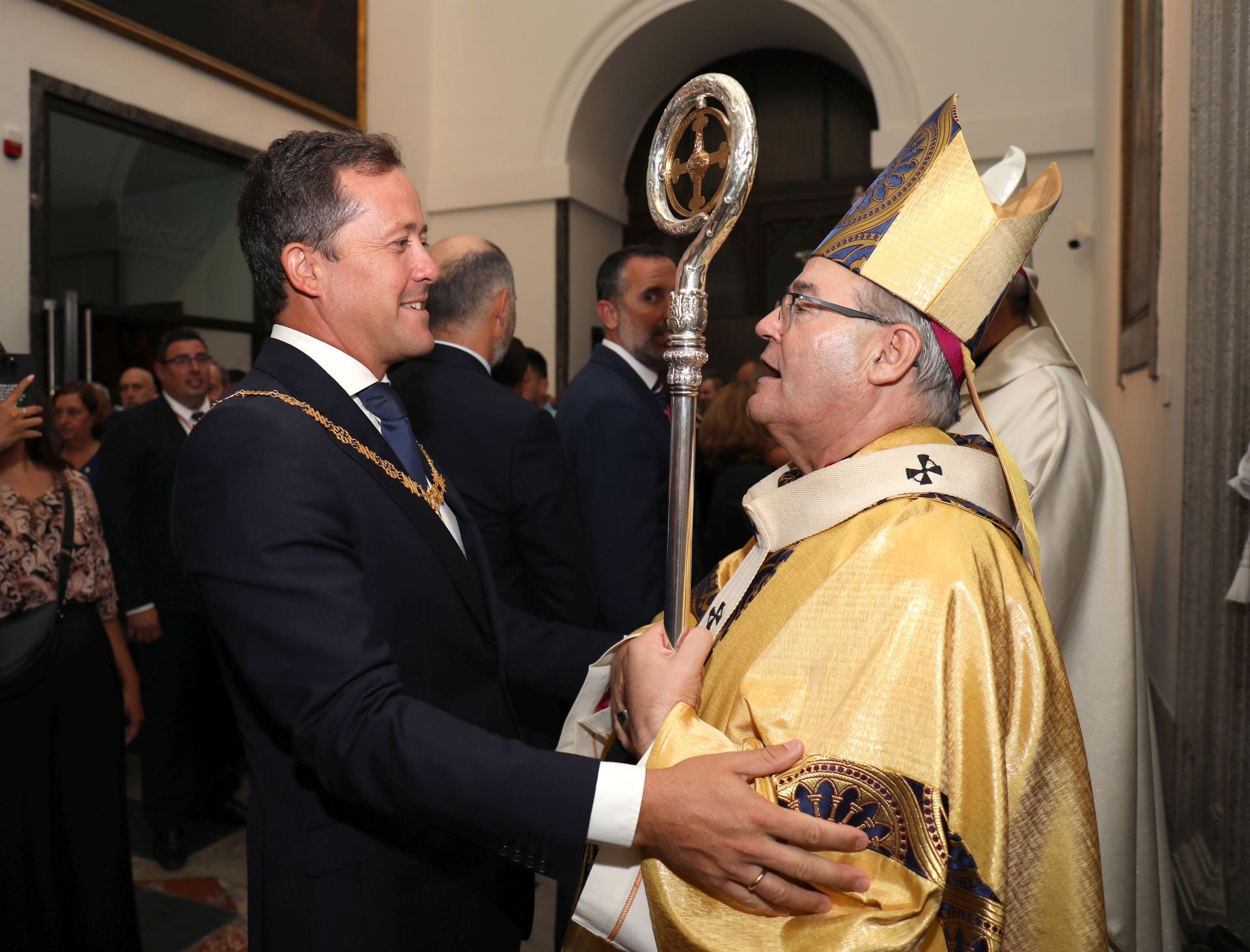 Las imágenes de los toledanos renovando la tradición de los botijos