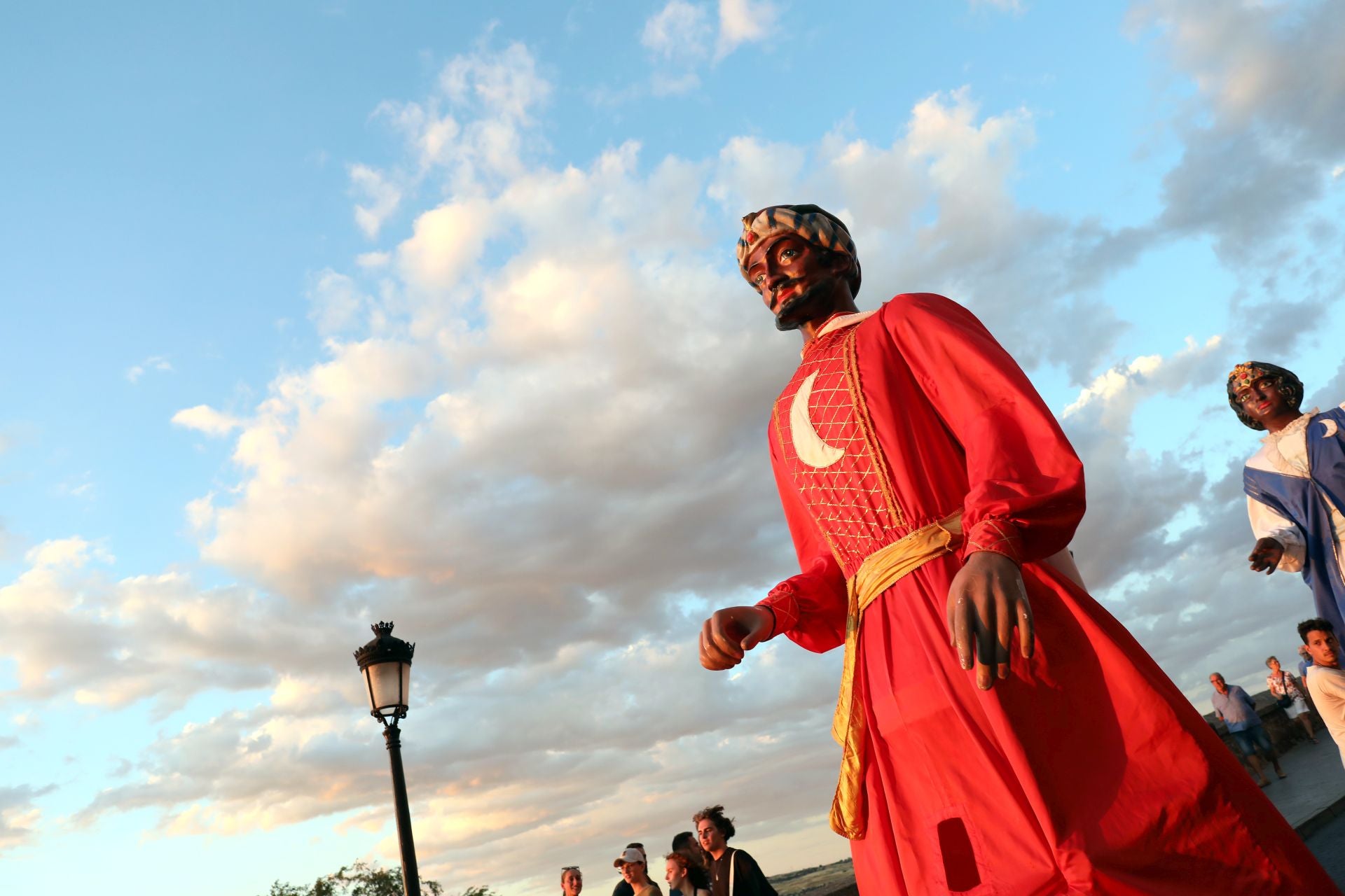 Toledo vibra en la víspera de sus fiestas