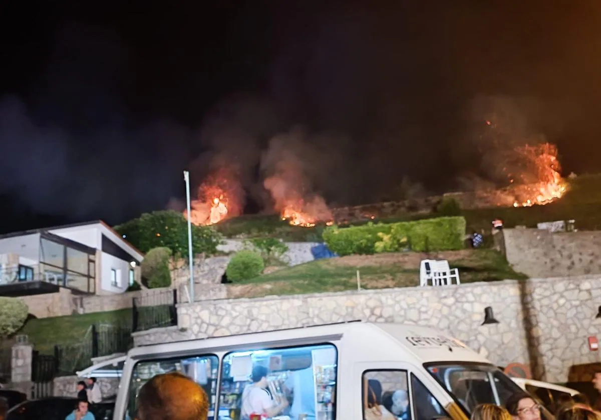 El incendio producido en el espectáculo pirotécnico.