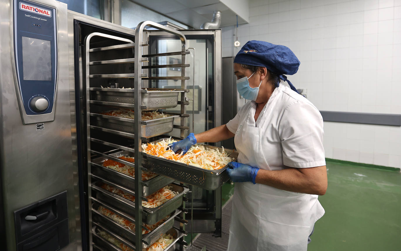 Fotos: así combate el Hospital Reina Sofía de Córdoba el calor