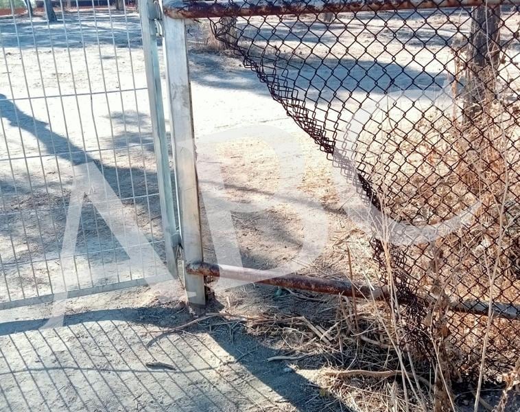 El primer hueco por el que accedió el sospechoso a las instalaciones deportivas