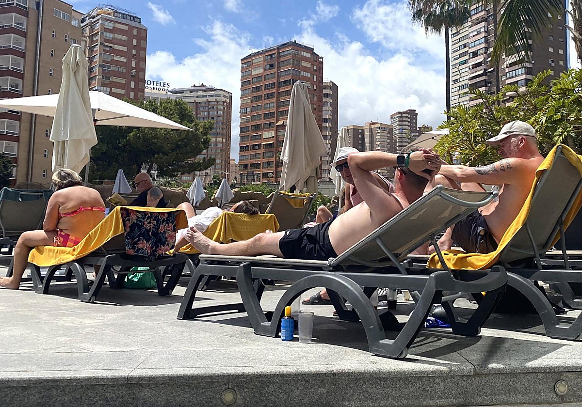 Imagen de archivo de turistas en un hotel de Benidorm