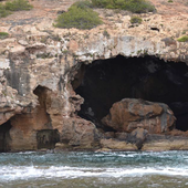 La cueva marina escondida que visitó un rey y sólo se puede entrar con reserva
