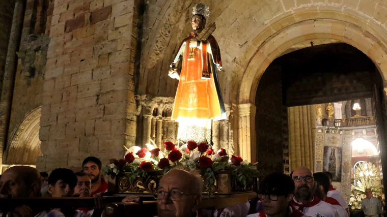 Multitudinaria Procesión de los Faroles, en honor a la Virgen de la Mayor de Sigüenza