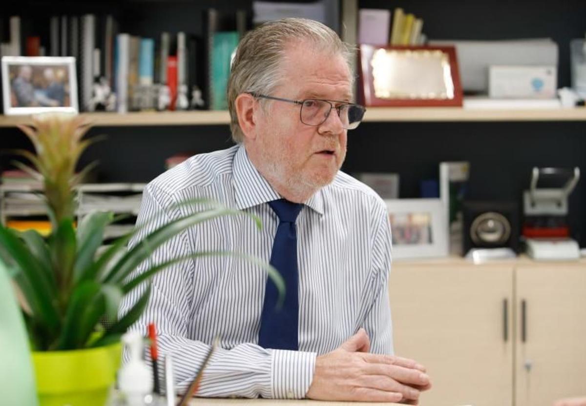 El director del Instituto de Medicina Legal y Ciencias Forenses de Córdoba, José Sáez