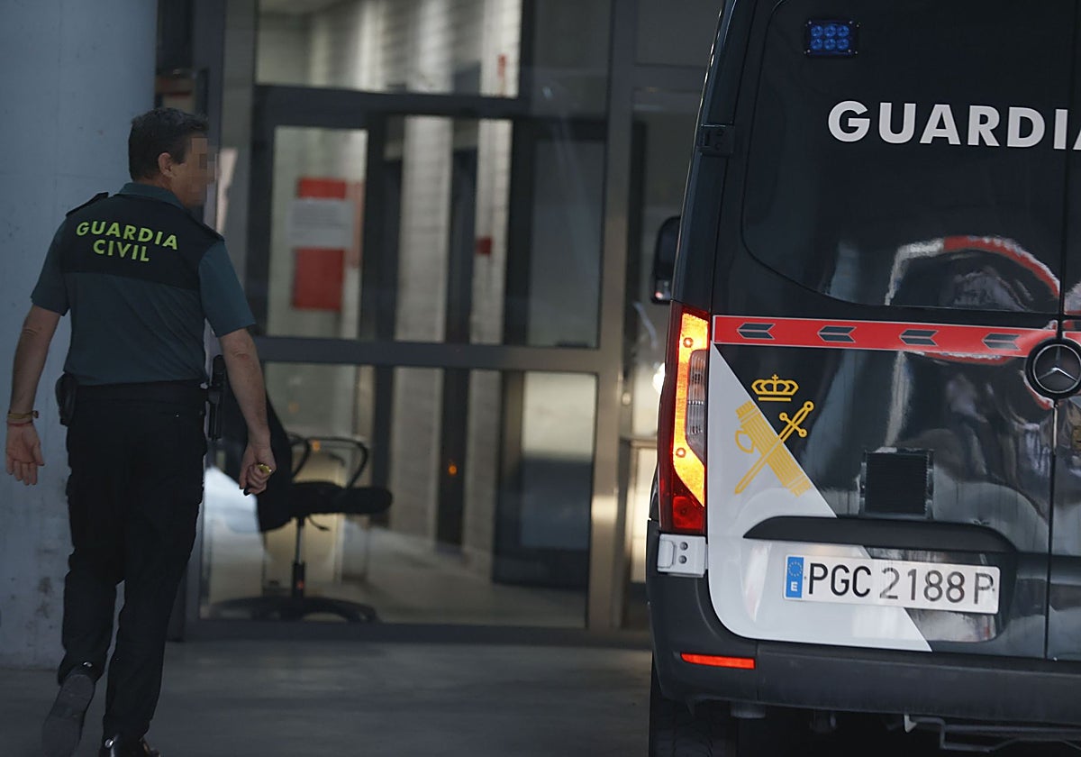 El presunto asesino de Mateo, trasladado en un furgón de la Guardia Civil