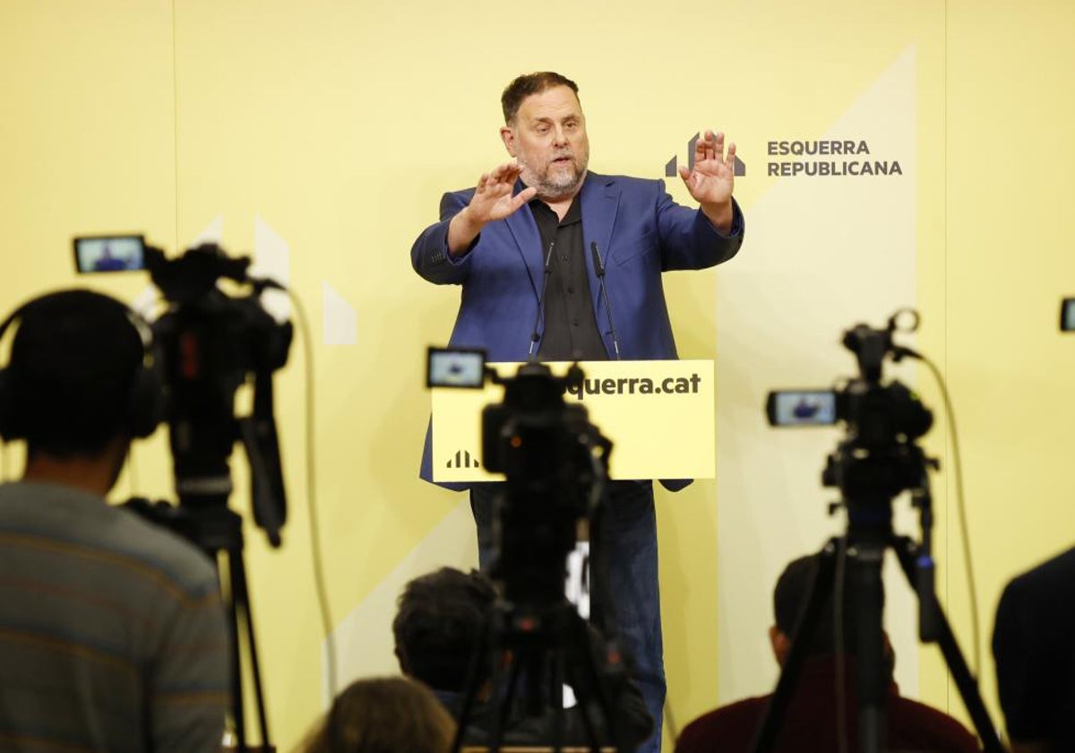 Oriol Junqueras durante una rueda de prensa en la sede de ERC