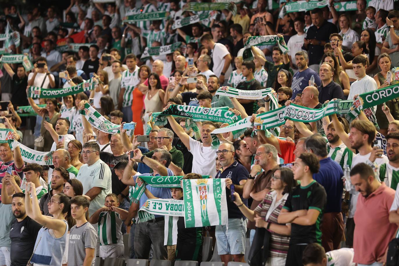 Fotos: El emocionante empate del Córdoba CF ante el Burgos en El Arcángel