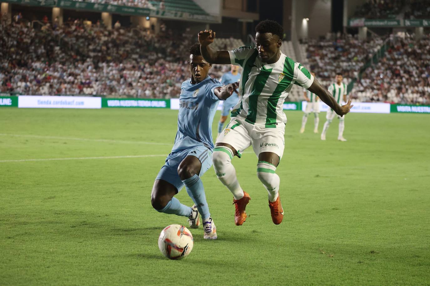 Fotos: El emocionante empate del Córdoba CF ante el Burgos en El Arcángel