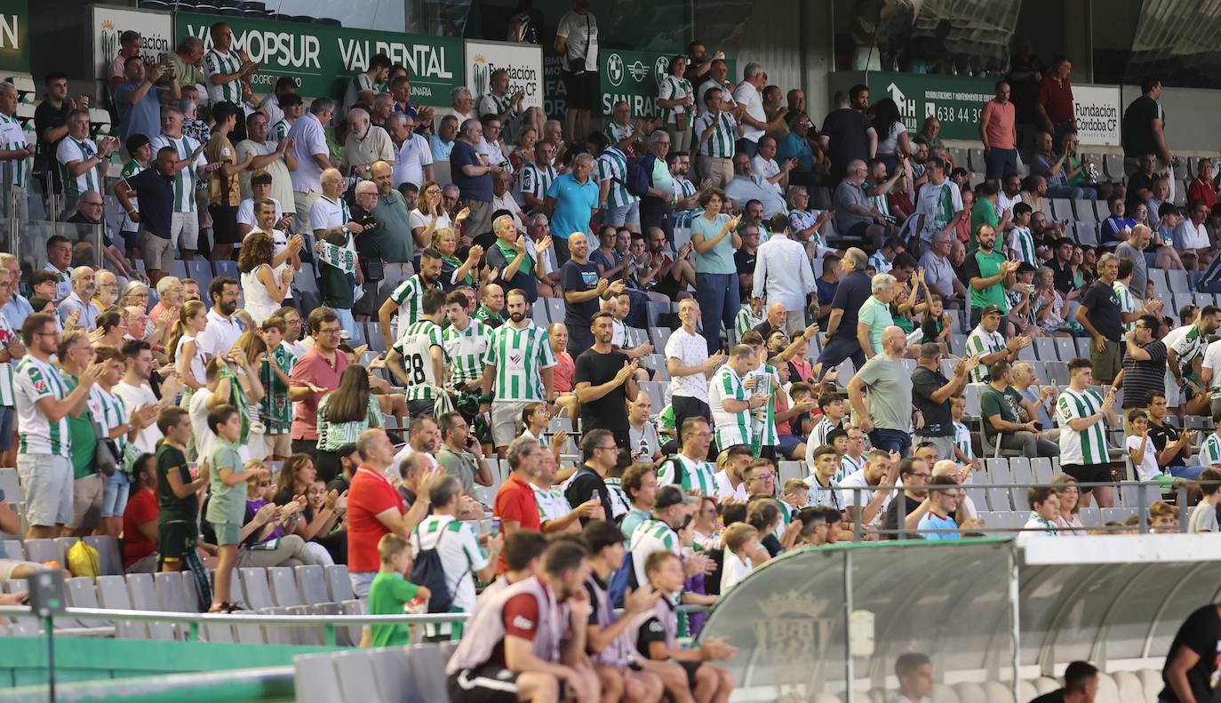 Fotos: El emocionante empate del Córdoba CF ante el Burgos en El Arcángel