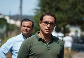 Vox culpa al PP, PSOE y CC de empujar la «invasión» migratoria: «Si hoy son 40.000 pronto serán 400.000»