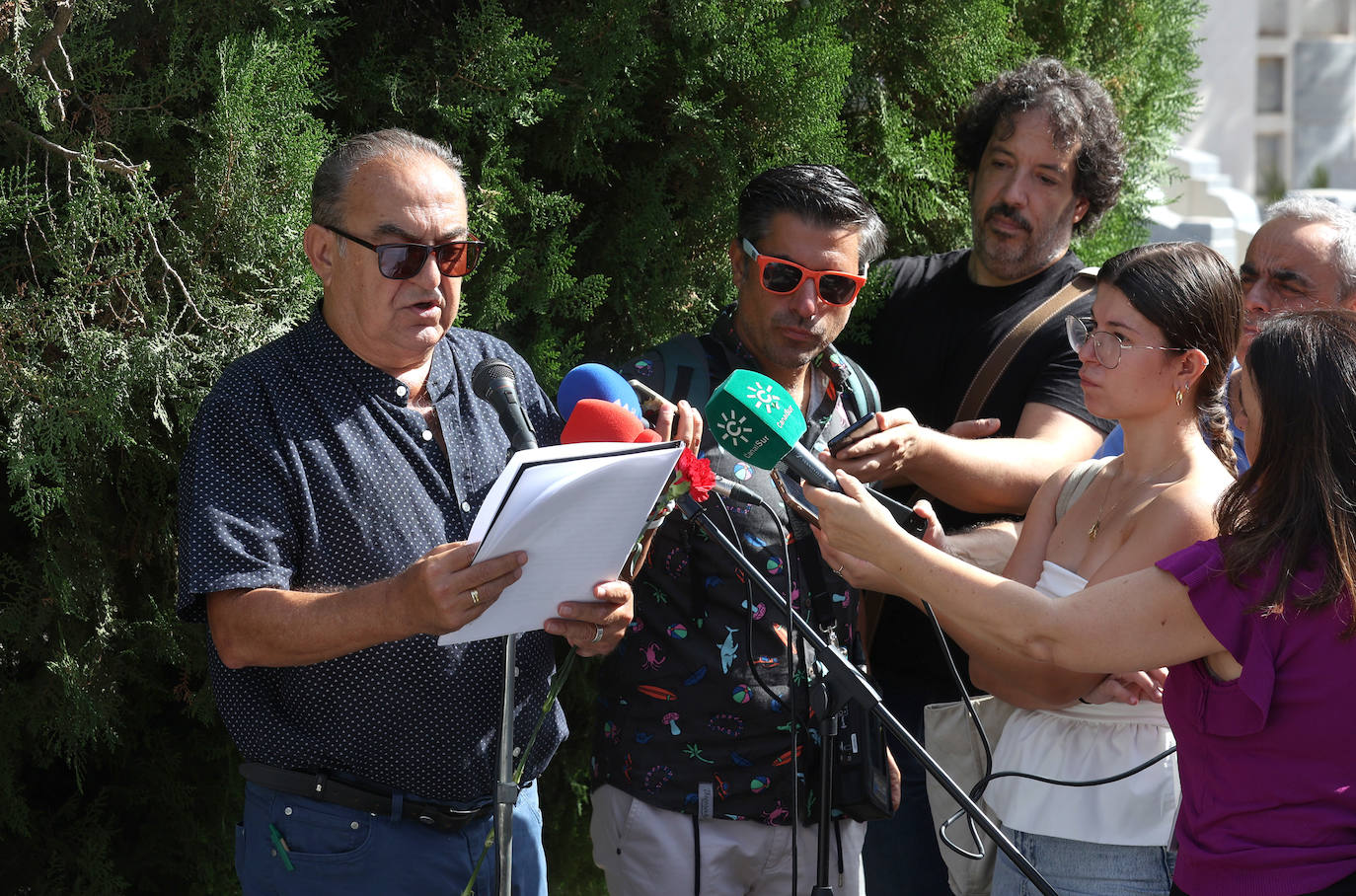 Fotos: el homenaje a Manolete en el cementerio de la Salud de Córdoba