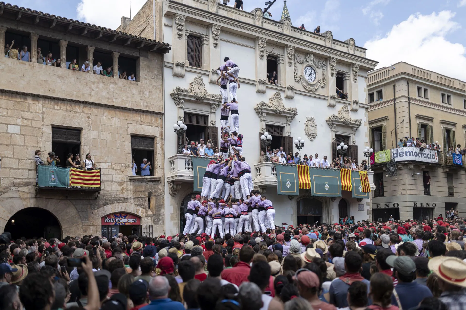 Una de las diferentes diadas celebradas hoy en Villafranca del Panedés