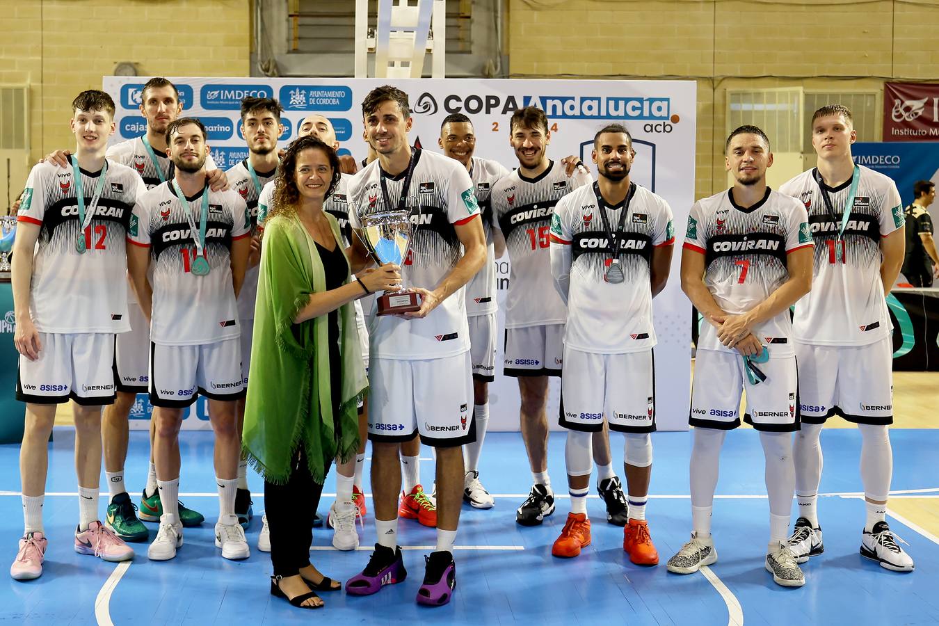 El vibrante duelo de la Copa Andalucía entre Unicaja Málaga y Covirán Granada, en imágenes