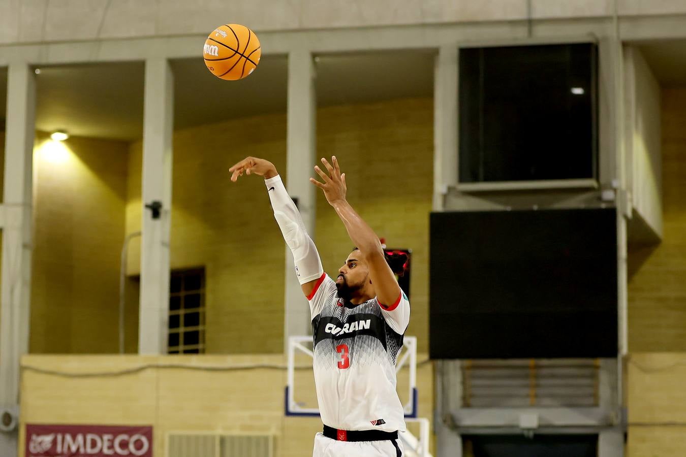 El vibrante duelo de la Copa Andalucía entre Unicaja Málaga y Covirán Granada, en imágenes