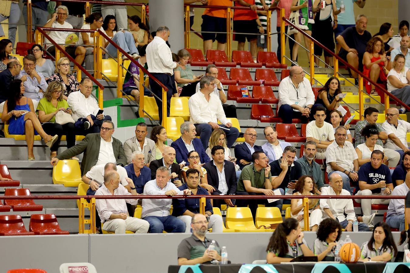 El vibrante duelo de la Copa Andalucía entre Unicaja Málaga y Covirán Granada, en imágenes