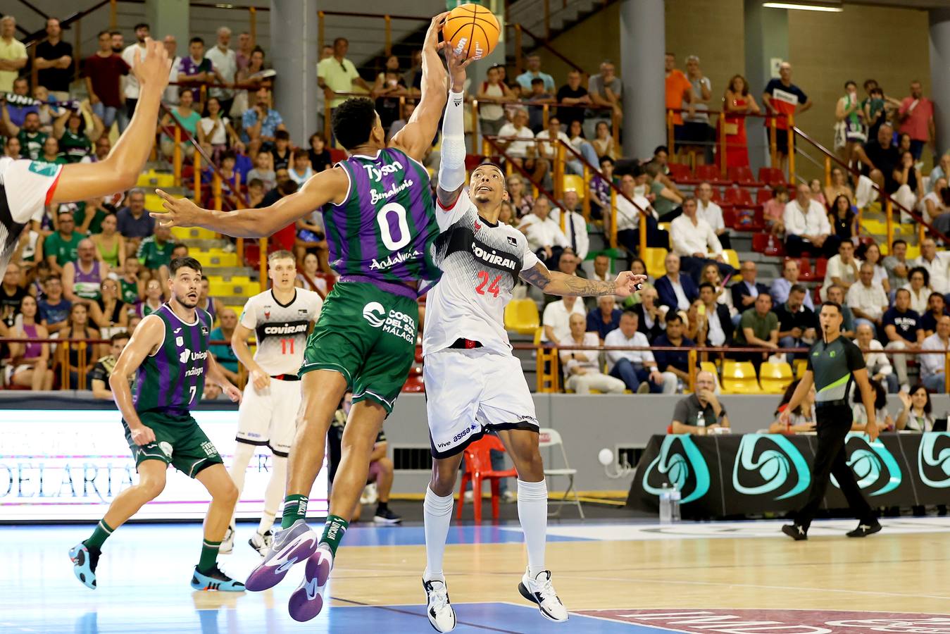 El vibrante duelo de la Copa Andalucía entre Unicaja Málaga y Covirán Granada, en imágenes