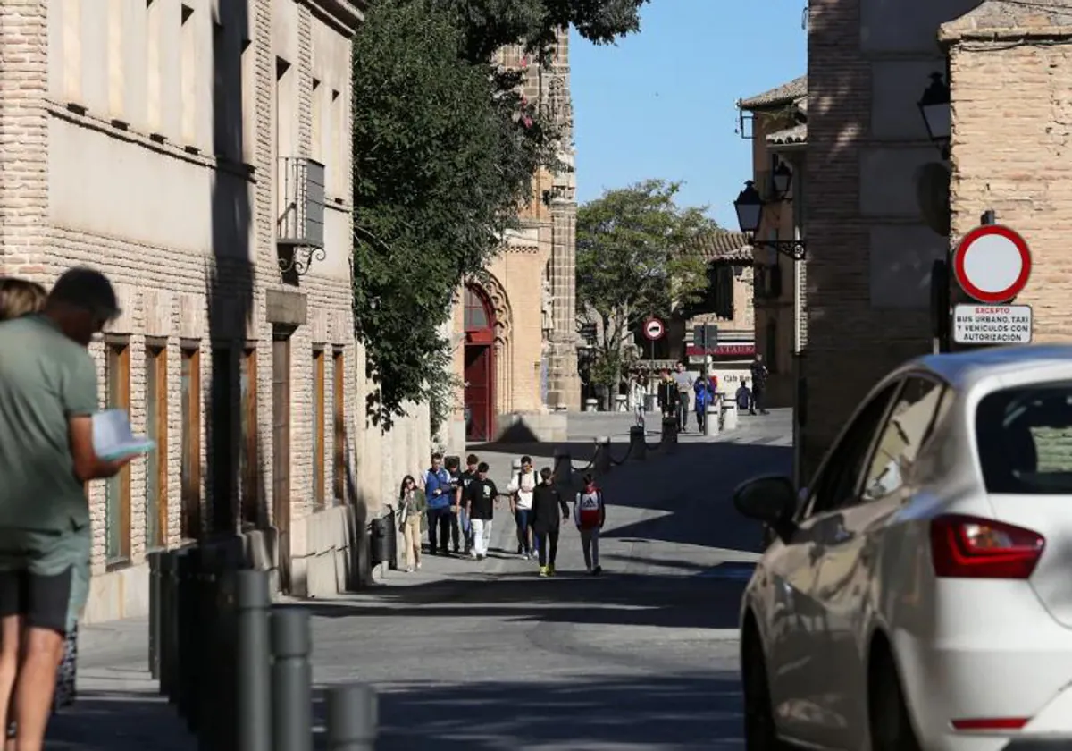 El acceso al Casco Histórico será por Reyes Católicos