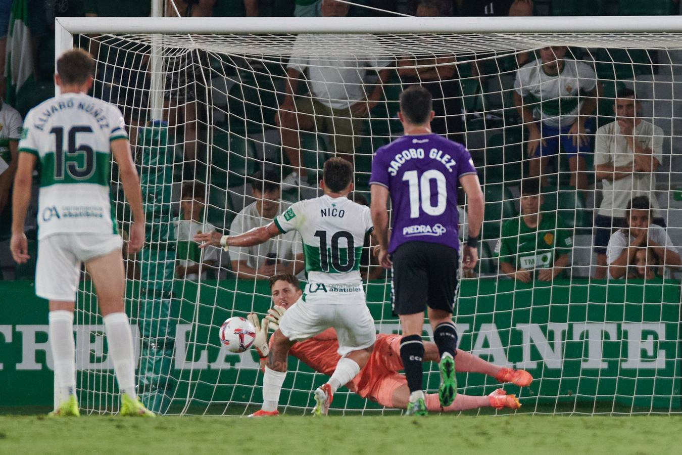 Fotos: el encuentro entre el Elche y el Córdoba CF